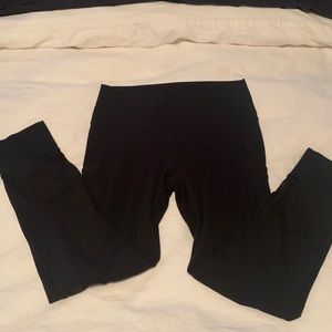Fabletics Motion 360 7/8 legging with side pocket